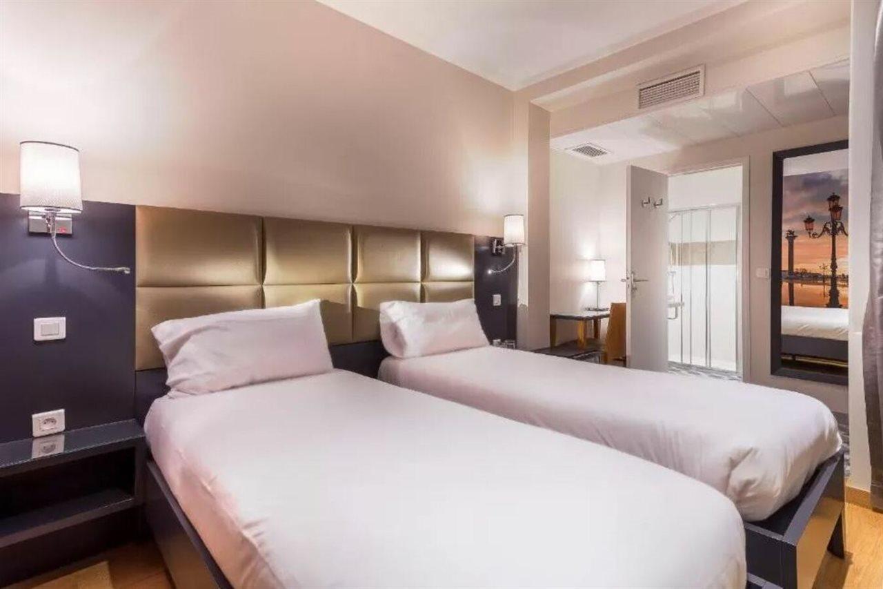 Hotel Jenner Paris Bagian luar foto