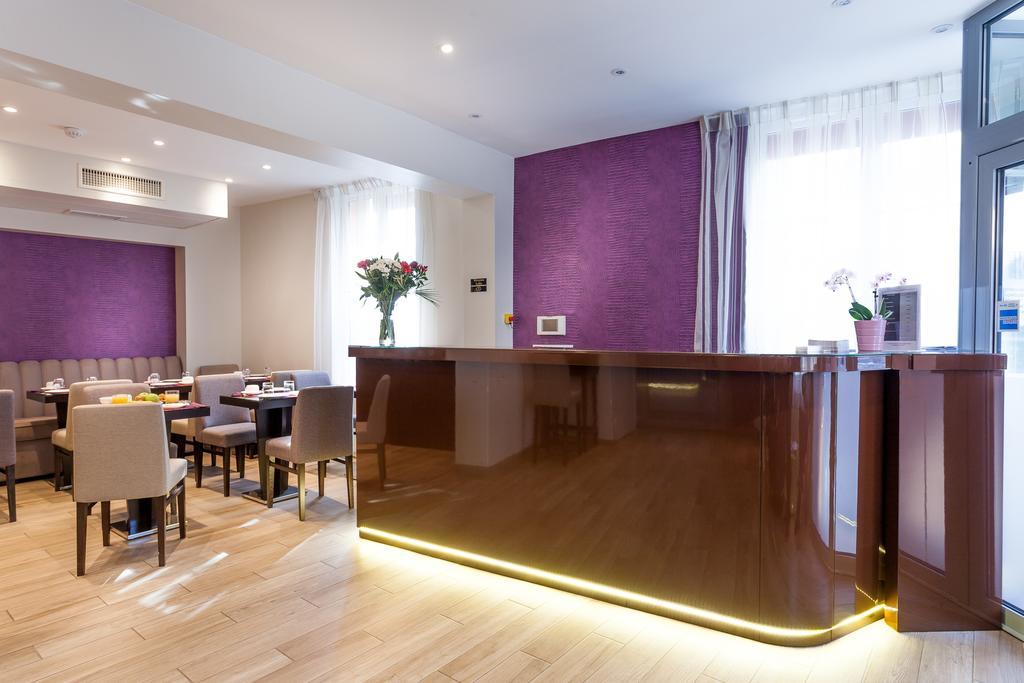 Hotel Jenner Paris Bagian luar foto